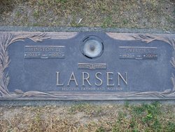 Winston Davis Larsen 