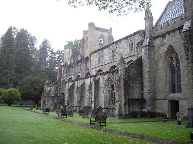 Dunkeld Cathedral Graveyard
