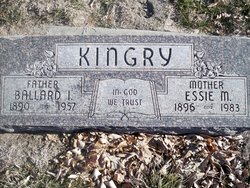Essie Mary <I>Lapradd</I> Kingry 