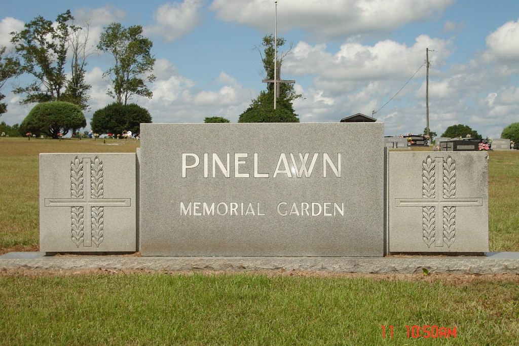 Pinelawn Memorial Garden