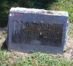 Daniel P Hall 