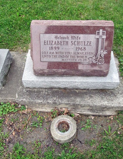 Elizabeth Schulze 