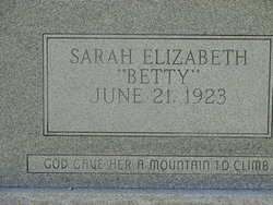 Sarah Elizabeth “Betty” <I>Harveston</I> Montgomery 