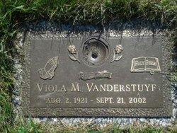 Viola M “Vi” <I>Wilhelm</I> Vanderstuyf 