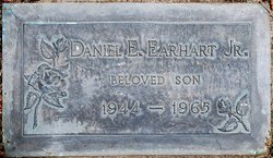 Daniel E Earhart Jr.