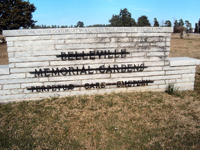 Belleville Memorial Gardens