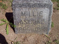 Millie Aschke 