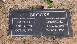 Pearl Sarah <I>Brown</I> Brooks 