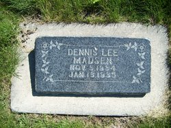 Dennis Lee Madsen 