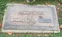 Albert Earl Acuncius 