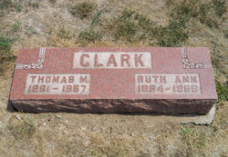 Ruth Ann <I>Graves</I> Clark 