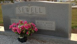 Betty Marie <I>Windsor</I> Sewell 