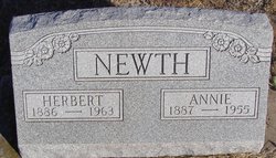Herbert Newth 