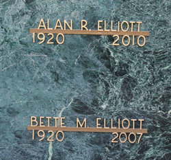 Bette Maxine <I>MacDougall</I> Elliott 