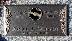 Daniel L Schmidt 