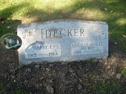 Lucille <I>Holtz</I> Decker 