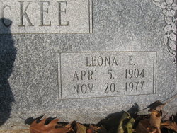 Leona E <I>Runge</I> McKee 