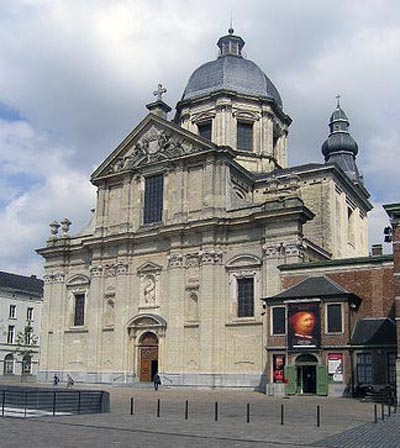 Abbaye De Saint Pierre-Du-Mont Blandin