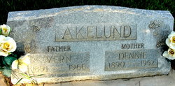 Dennie <I>Larsen</I> Akelund 
