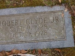 Robert Clyde Davis Jr.