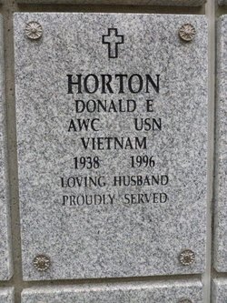 Donald E Horton 