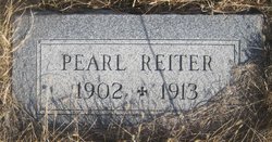 Pearl Reiter 