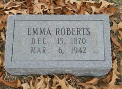 Emma Roberts 