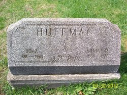 Minnie M <I>Griffith</I> Huffman 