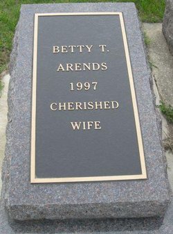 Betty Rae <I>Tychon</I> Arends 