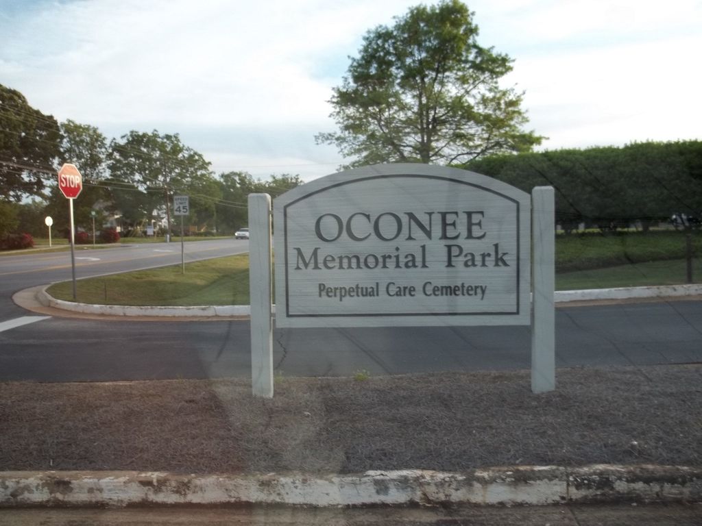 Oconee Memorial Park