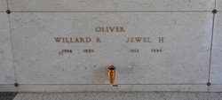Willard R Oliver 