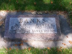 Judith E Banks 