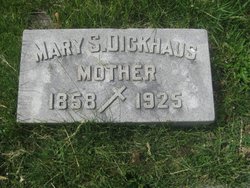 Mary S <I>Knapmeier</I> Dickhaus 
