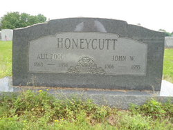 Alie “Allie” <I>Pool</I> Honeycutt 