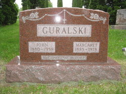 Margaret “Maggie” <I>Bloczynski</I> Guralski 