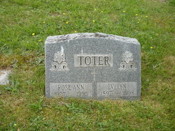 Evelyn <I>Lorenzen</I> Toter 