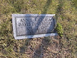 Annie Victoria <I>Davis</I> Davenport 