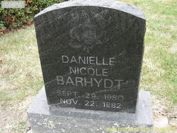 Danielle Nicole Barhydt 