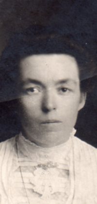 Edith Belle “Edie” <I>Hancock</I> Lewis 