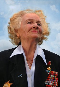 Nadezhda Popova 