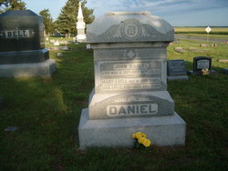 Mary Jane <I>Bell</I> Daniel 