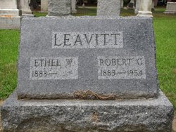 Robert G Leavitt 