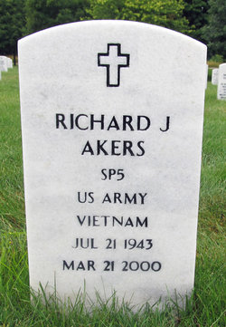 Richard J Akers 