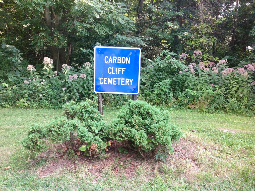 Carbon Cliff Cemetery