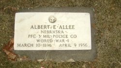 Albert Earl Allee 