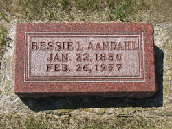 Betsy Louisa “Bessie” <I>Krogen</I> Aandahl 