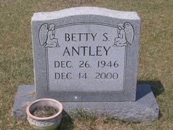 Betty <I>Stienhauser</I> Antley 