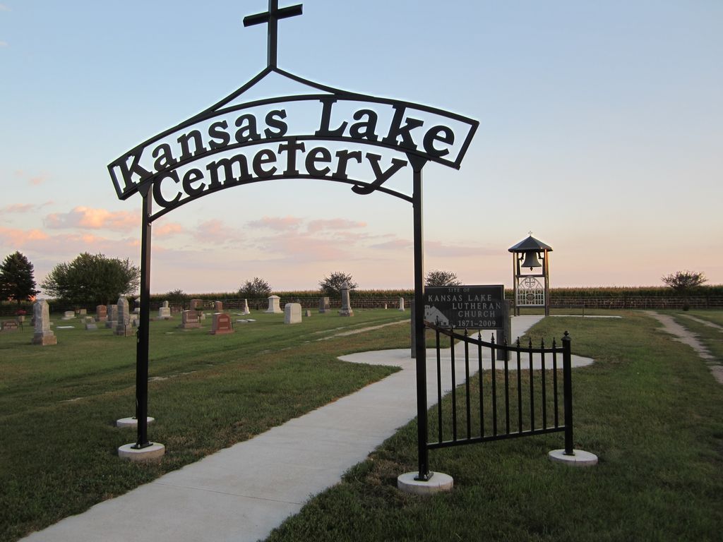 Kansas Lake Lutheran Cemetery