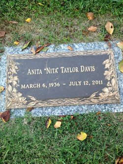 Anita “Nita” <I>Taylor</I> Davis 