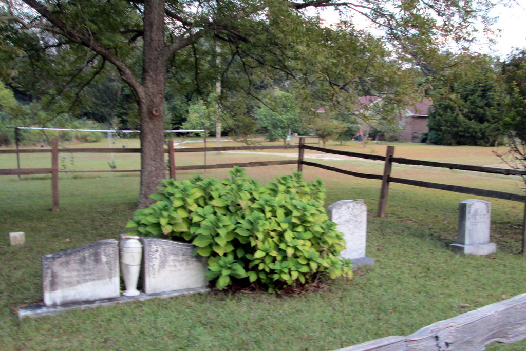 Robert E. Lee Cemetery